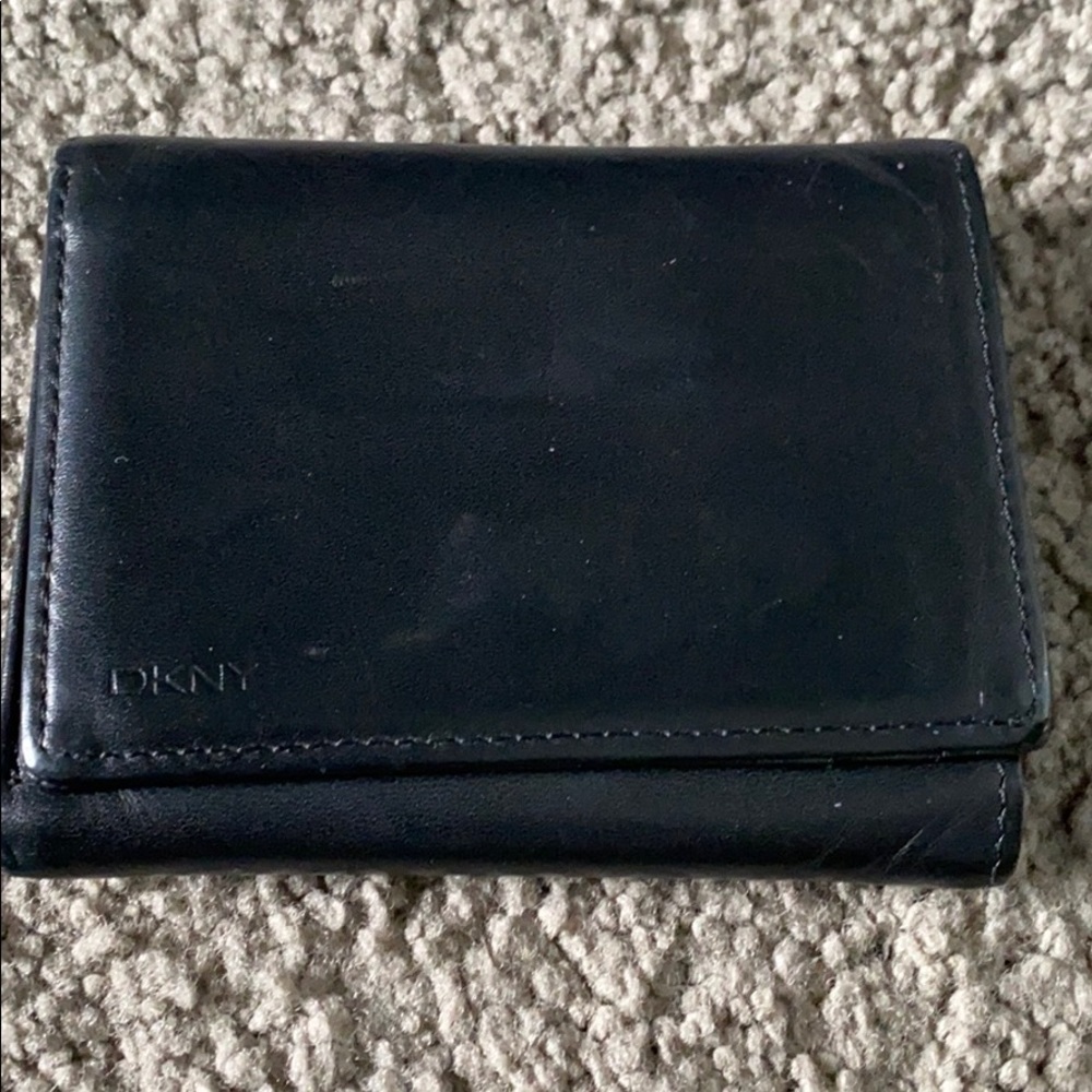 Men’s DKNY Black Leather Waller